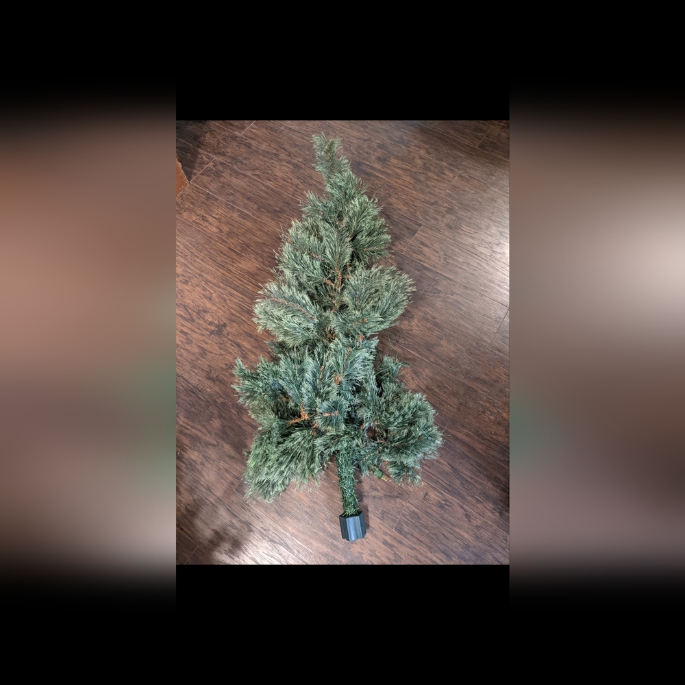 3-4 foot lighted Christmas tree
